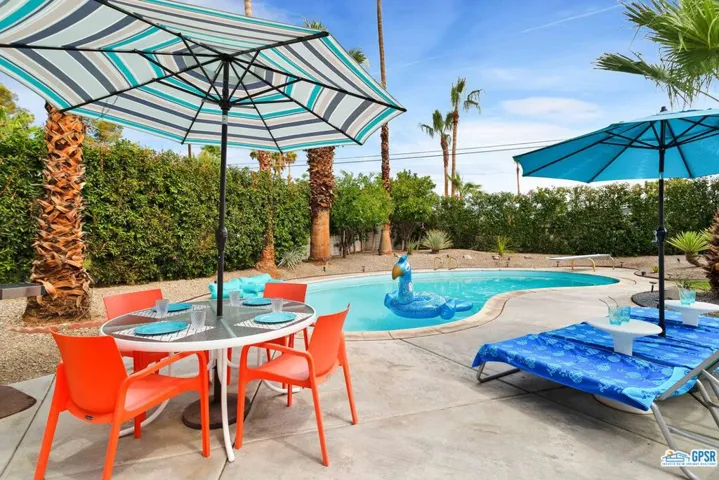 806 E Racquet Club Road, Palm Springs, California 92262