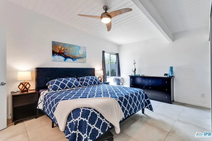 806 E Racquet Club Road, Palm Springs, California 92262