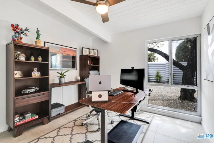 806 E Racquet Club Road, Palm Springs, California 92262