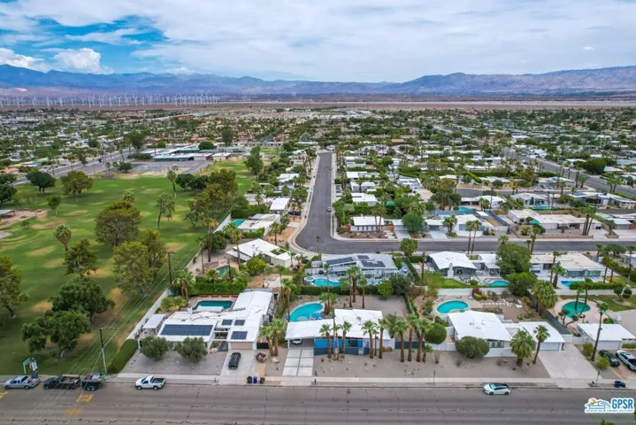 806 E Racquet Club Road, Palm Springs, California 92262