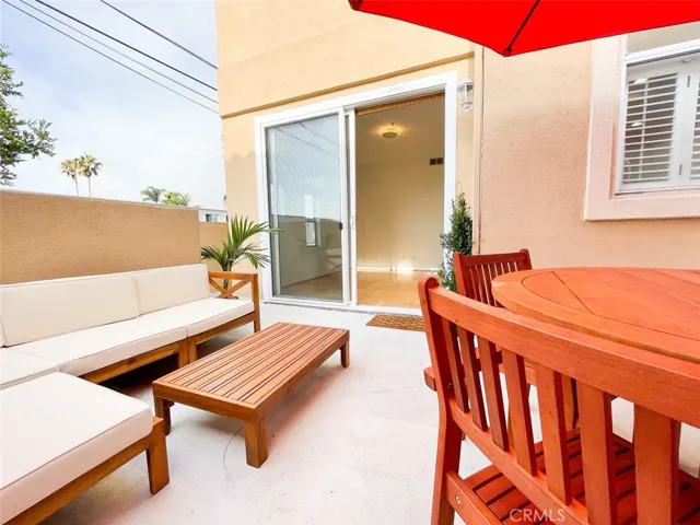 1628 E Palm Avenue 5, El Segundo, California 90245