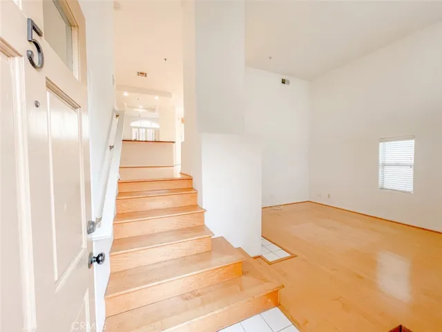 1628 E Palm Avenue 5, El Segundo, California 90245