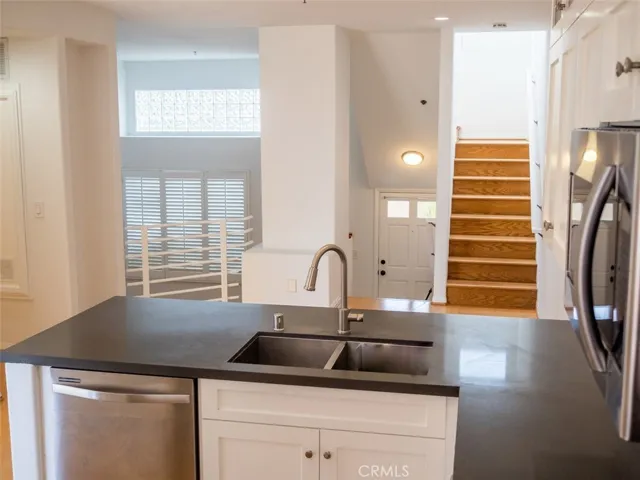 1628 E Palm Avenue 5, El Segundo, California 90245