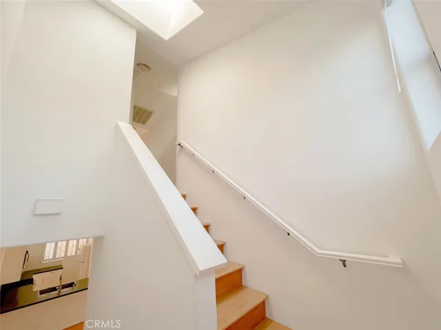 1628 E Palm Avenue 5, El Segundo, California 90245