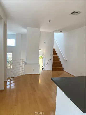 1628 E Palm Avenue 5, El Segundo, California 90245