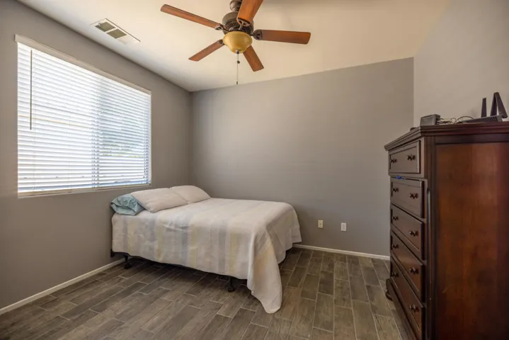 Guest bedroom 1