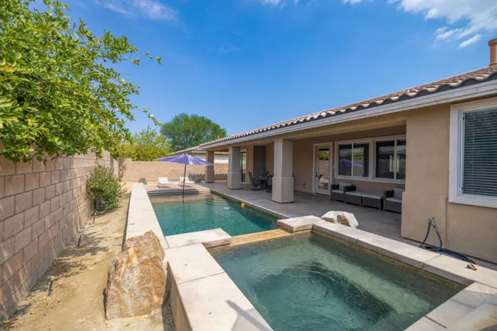 Raised Spa and Swimming Pool