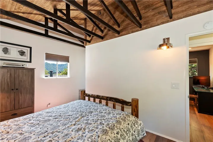 210 Wylerhorn Drive, Crestline, California 92325