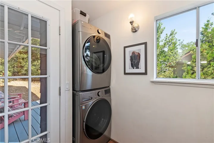 210 Wylerhorn Drive, Crestline, California 92325