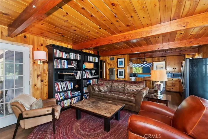 210 Wylerhorn Drive, Crestline, California 92325