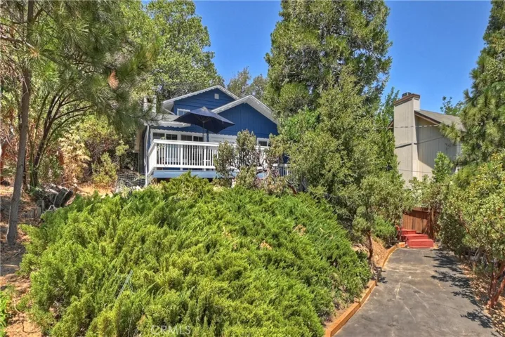 210 Wylerhorn Drive, Crestline, California 92325
