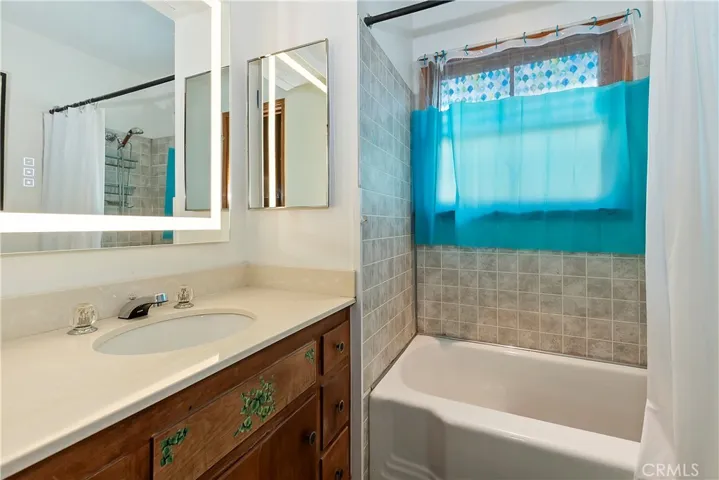 210 Wylerhorn Drive, Crestline, California 92325