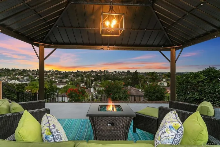 7776 Madrilena Way, Carlsbad, California 92009