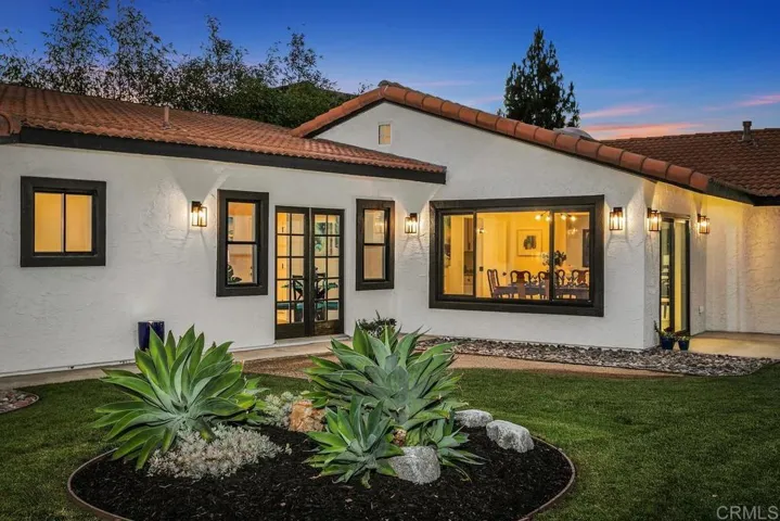 7776 Madrilena Way, Carlsbad, California 92009