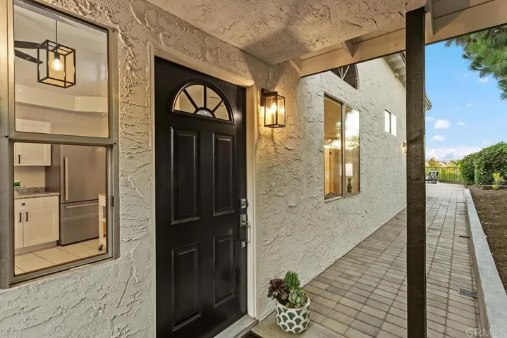 7776 Madrilena Way, Carlsbad, California 92009