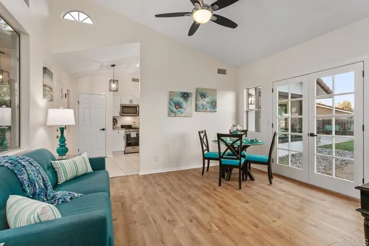 7776 Madrilena Way, Carlsbad, California 92009