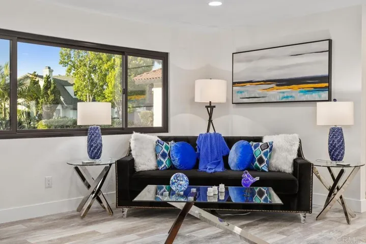 7776 Madrilena Way, Carlsbad, California 92009