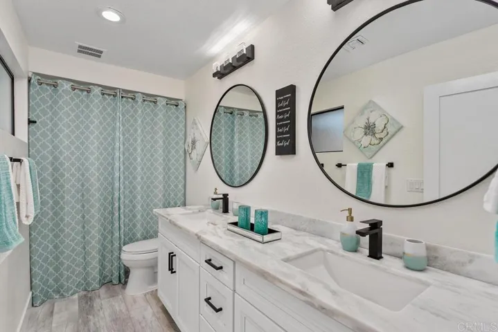 7776 Madrilena Way, Carlsbad, California 92009