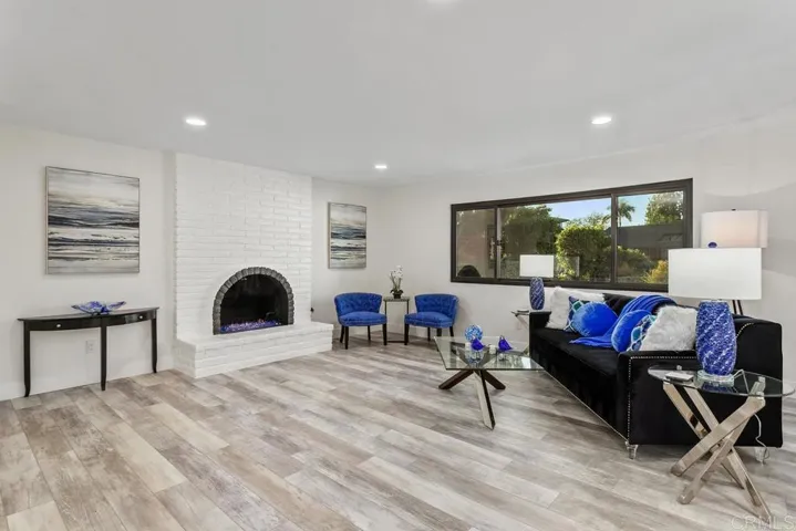 7776 Madrilena Way, Carlsbad, California 92009