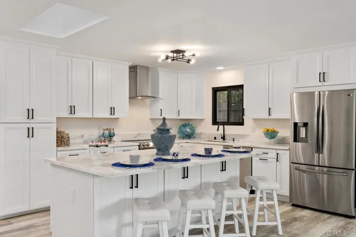 7776 Madrilena Way, Carlsbad, California 92009
