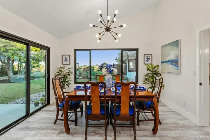 7776 Madrilena Way, Carlsbad, California 92009