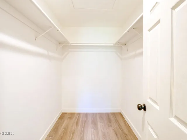 WalkinCloset