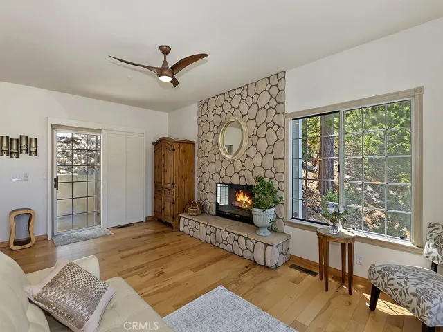 270 Fairway Drive, Lake Arrowhead, California 92352