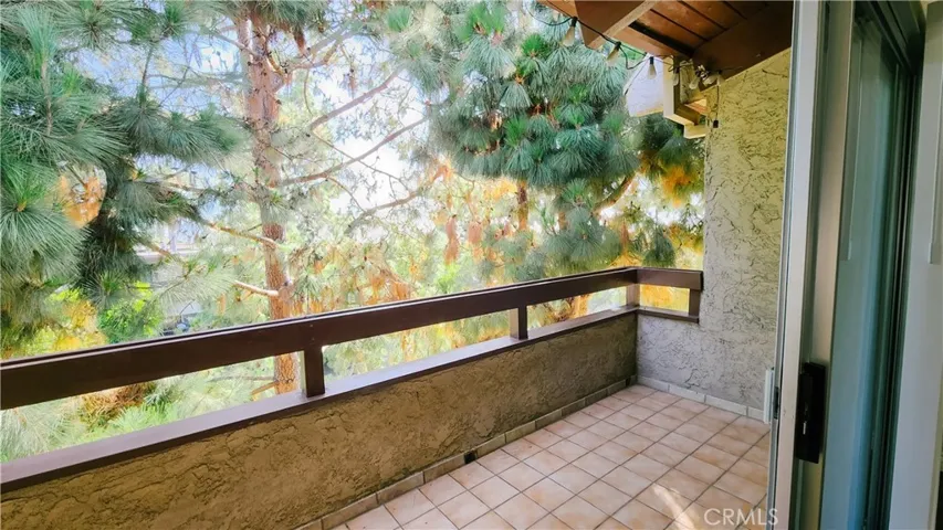 5718 Ravenspur Drive 303, Rancho Palos Verdes, California 90275