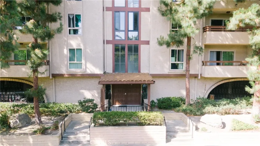5718 Ravenspur Drive 303, Rancho Palos Verdes, California 90275
