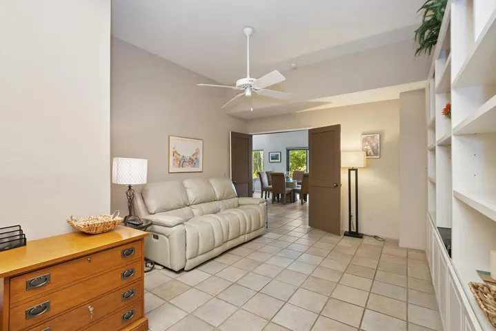 Den Possible 3rd Bedroom
