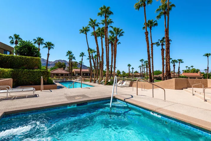 Lake Vista Pool & Spa