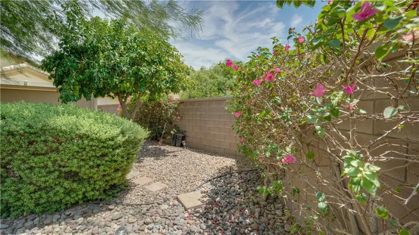 78401 Hampshire Avenue, Palm Desert, California 92211