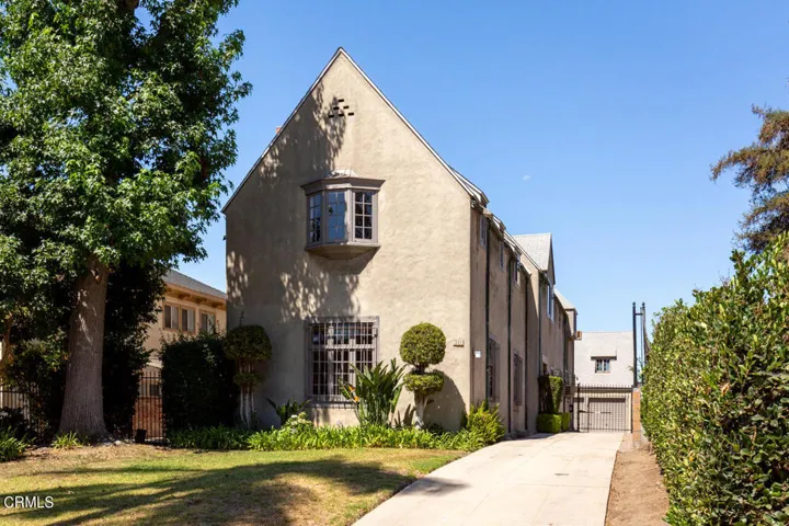 341 S Westmoreland Ave - Pierre Galant-7