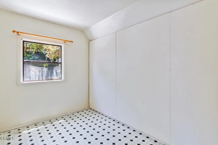 341 S Westmoreland Ave - Pierre Galant-6