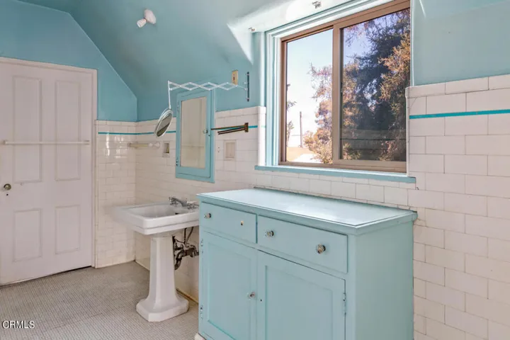 341 S Westmoreland Ave - Pierre Galant-4
