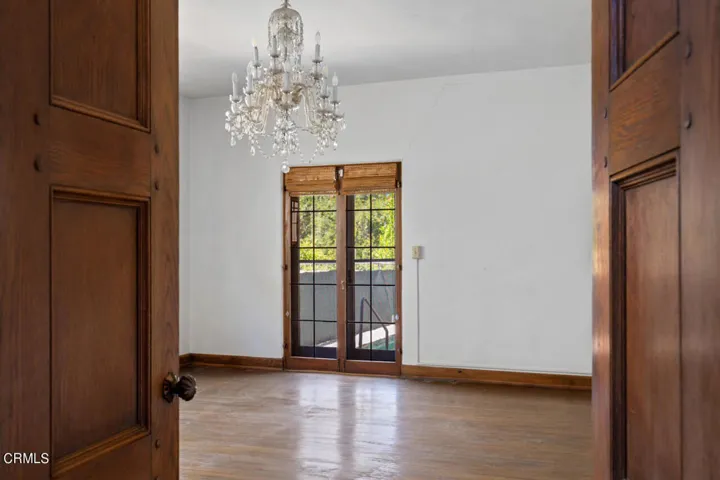 341 S Westmoreland Ave - Pierre Galant-1