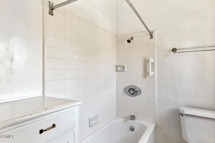 341 S Westmoreland Ave - Pierre Galant-3