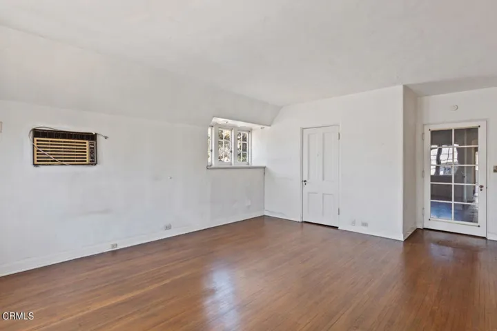 341 S Westmoreland Ave - Pierre Galant-5