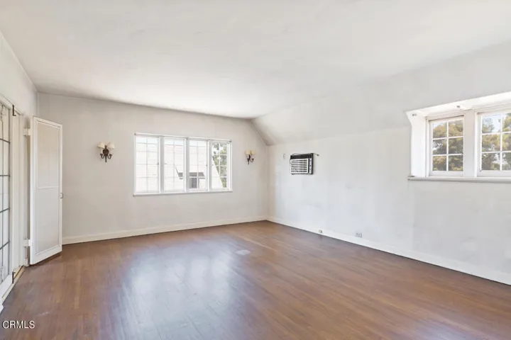 341 S Westmoreland Ave - Pierre Galant-5
