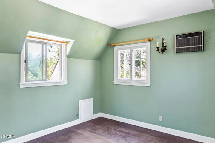 341 S Westmoreland Ave - Pierre Galant-6