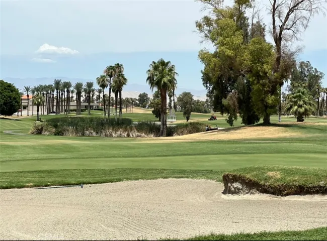 696 Vista Lago Circle N, Palm Desert, California 92211