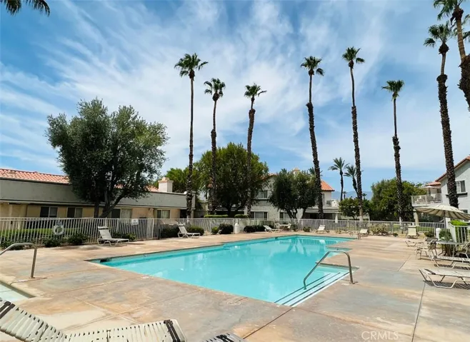 696 Vista Lago Circle N, Palm Desert, California 92211