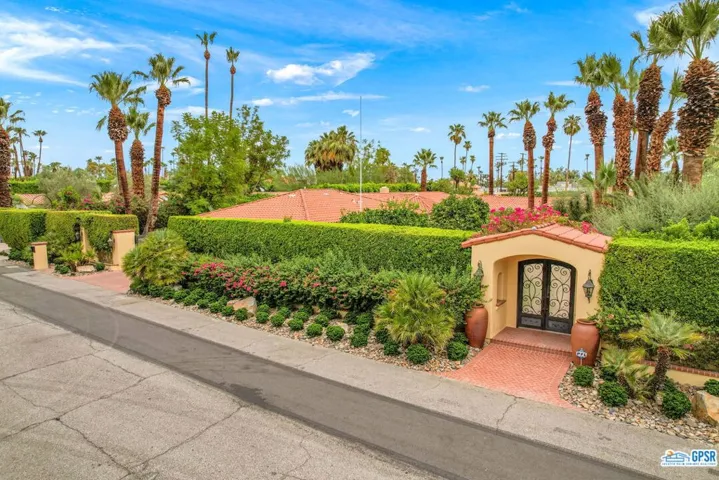 840 N Prescott Drive, Palm Springs, California 92262