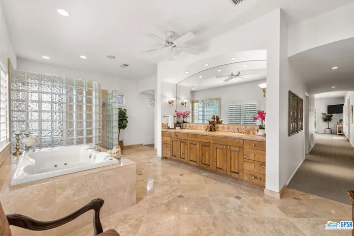 840 N Prescott Drive, Palm Springs, California 92262