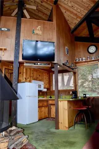 43575 Ridge Crest Drive, Big Bear Lake, California 92315