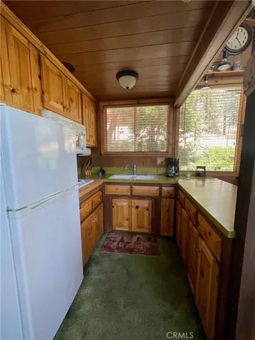 43575 Ridge Crest Drive, Big Bear Lake, California 92315