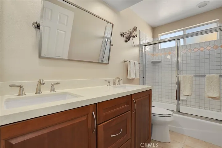 1818 Speyer Lane B, Redondo Beach, California 90278