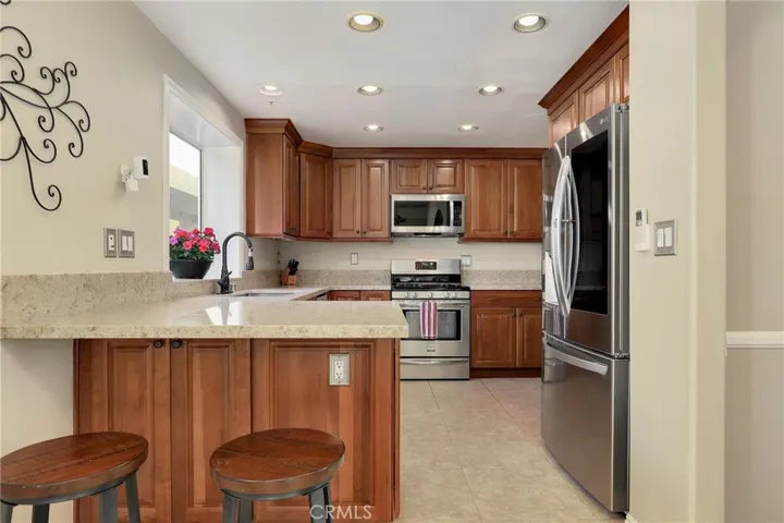 1818 Speyer Lane B, Redondo Beach, California 90278