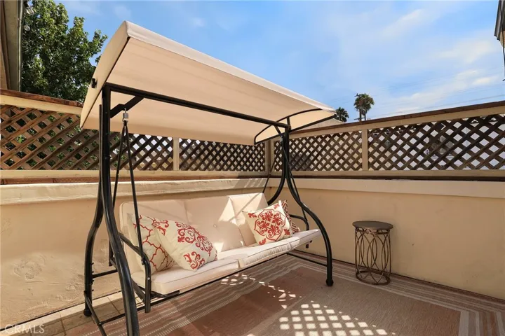 1818 Speyer Lane B, Redondo Beach, California 90278
