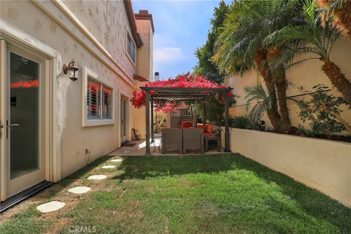 1818 Speyer Lane B, Redondo Beach, California 90278